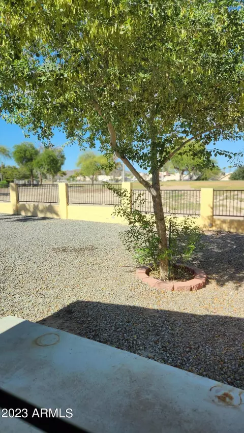 4352 E Coconino St, Phoenix, AZ 85044 photo 17
