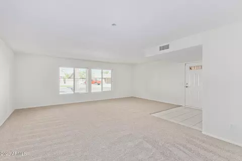 4625 E Walatowa St, Phoenix, AZ 85044 photo 4