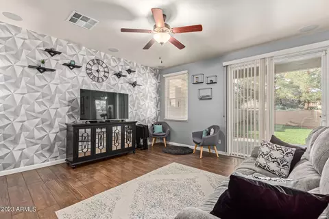 2146 E Sunland Ave, Phoenix, AZ 85040 photo 4