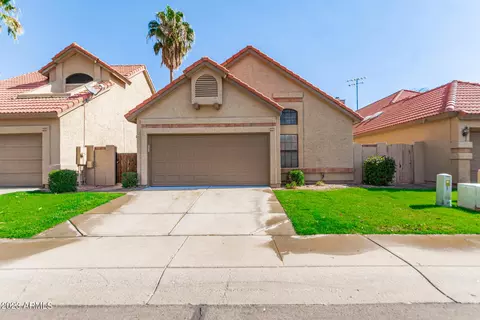 851 N Kenneth Pl, Chandler, AZ 85226