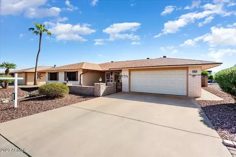 9507 W Brokenstone Dr, Sun City, AZ 85351