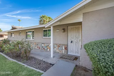8443 N 17th Dr, Phoenix, AZ 85021 photo 4