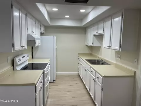 18419 N Mica Dr, Sun City West, AZ 85375
