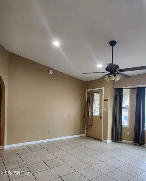3409 E Dolphin Ave, Mesa, AZ 85204 photo 3