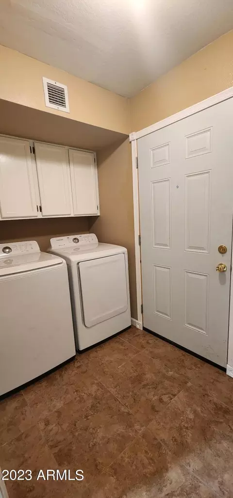 3409 E Dolphin Ave, Mesa, AZ 85204 photo 8