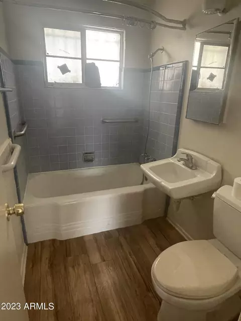 3041 W Camelback Rd, Phoenix, AZ 85017 photo 8