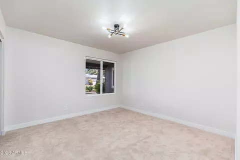 4845 E Lake Point Cir, Phoenix, AZ 85044 photo 18