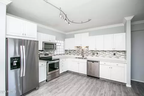 351 E Thomas Rd #D504, Phoenix, AZ 85012