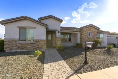 2727 N Trevino Pl, Mesa, AZ 85215