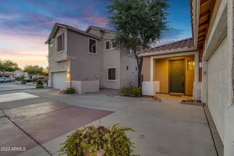881 S Porter St, Gilbert, AZ 85296 photo 3