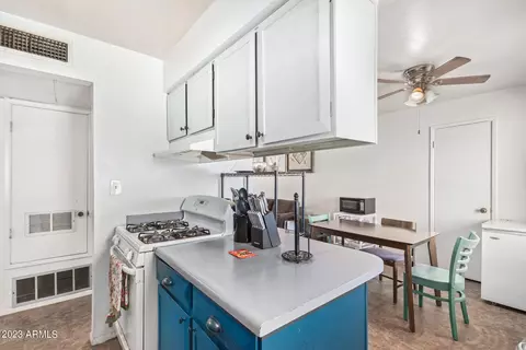 1140 E Winston Dr, Phoenix, AZ 85042 photo 14