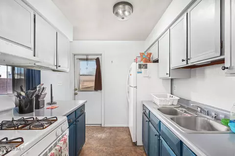1140 E Winston Dr, Phoenix, AZ 85042 photo 16