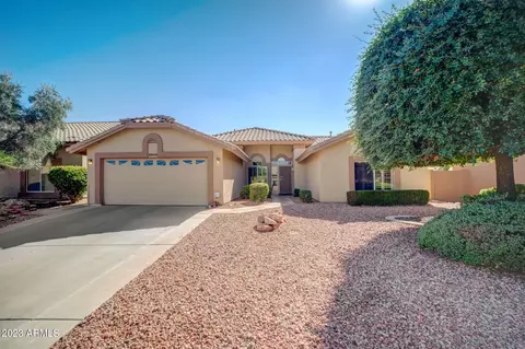 8305 W Escuda Dr, Peoria, AZ 85382
