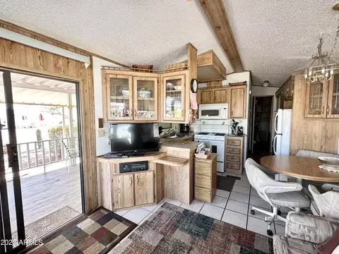 637 S Hawks Eye Dr, Apache Junction, AZ 85119 photo 27