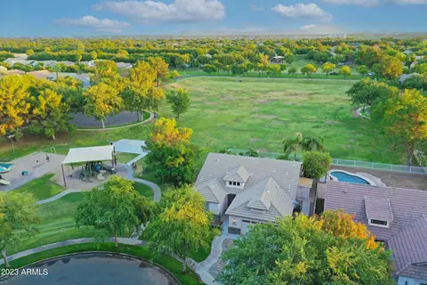 3391 E Lexington Ct, Gilbert, AZ 85234 photo 11