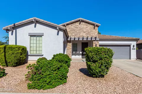 2974 S Colonial St, Gilbert, AZ 85295
