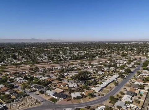 527 E Butler Dr, Phoenix, AZ 85020 photo 14