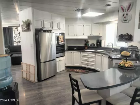 10960 N 67th Ave #46, Glendale, AZ 85304
