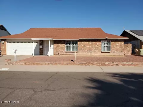 6932 W Denton Ln, Glendale, AZ 85303