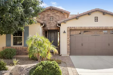1647 E Copper Holw, San Tan Valley, AZ 85140