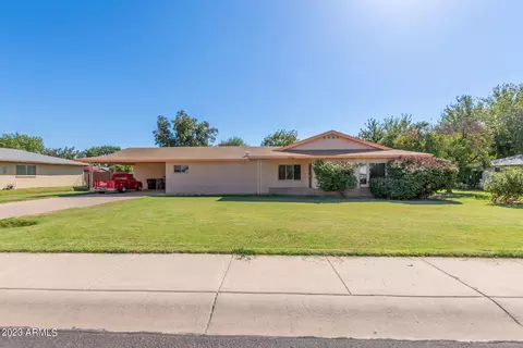 8033 W Lincoln St, Peoria, AZ 85345