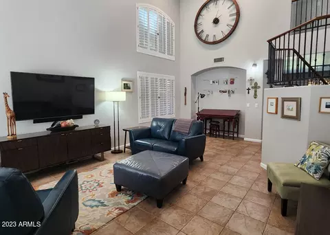 1068 W Olive Ave, Gilbert, AZ 85233