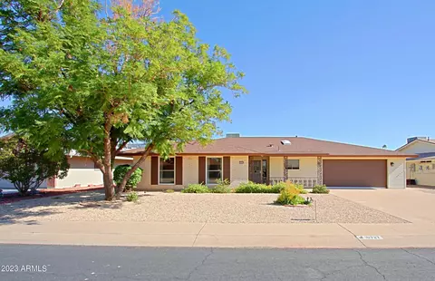 10727 W Camelot Cir, Sun City, AZ 85351