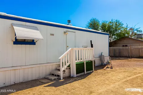 2515 E Waltann Ln, Phoenix, AZ 85032 photo 32