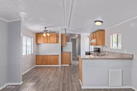 2515 E Waltann Ln, Phoenix, AZ 85032 photo 12