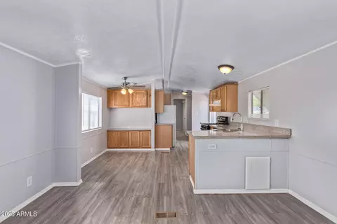 2515 E Waltann Ln, Phoenix, AZ 85032 photo 11