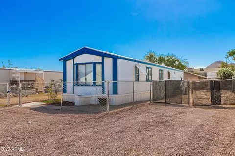 2515 E Waltann Ln, Phoenix, AZ 85032 photo 5