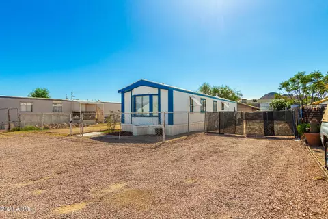 2515 E Waltann Ln, Phoenix, AZ 85032 photo 4