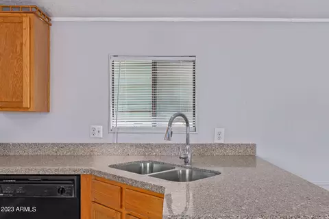 2515 E Waltann Ln, Phoenix, AZ 85032 photo 13