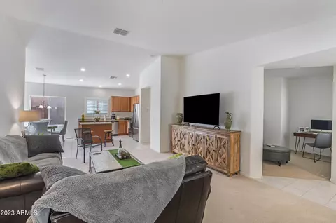 2414 E Flintlock Dr, Gilbert, AZ 85298 photo 4