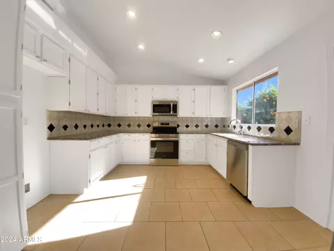 6411 E Riverdale St, Mesa, AZ 85215 photo 7