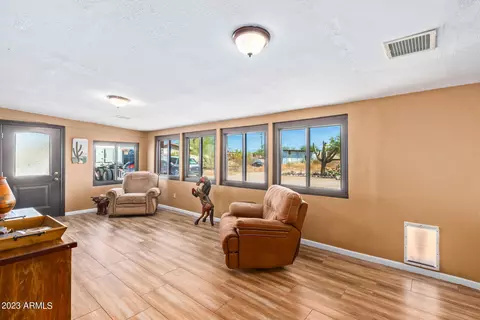 123 S Royal Palm Rd, Apache Junction, AZ 85119 photo 3