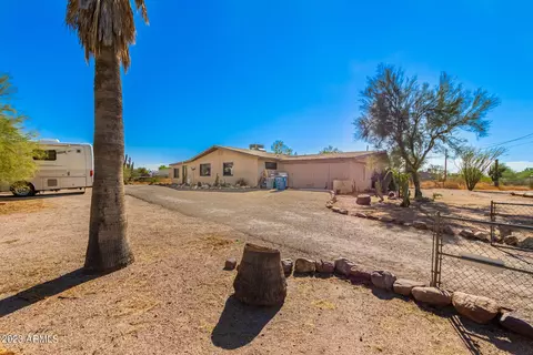 123 S Royal Palm Rd, Apache Junction, AZ 85119