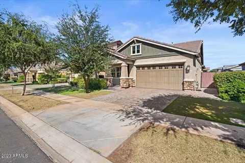 3136 E Appaloosa Rd, Gilbert, AZ 85296 photo 2