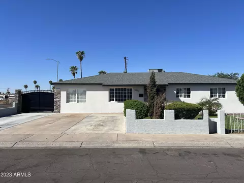 2902 N 51 Dr, Phoenix, AZ 85031