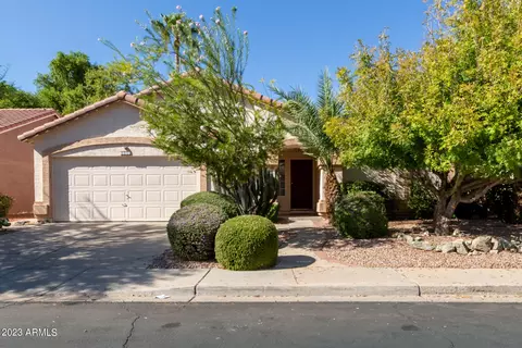 4126 E Keresan St, Phoenix, AZ 85044 photo 2