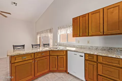 4126 E Keresan St, Phoenix, AZ 85044 photo 13