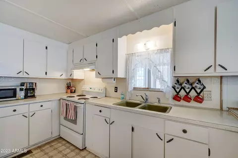 2511 W Virginia St, Apache Junction, AZ 85120 photo 10