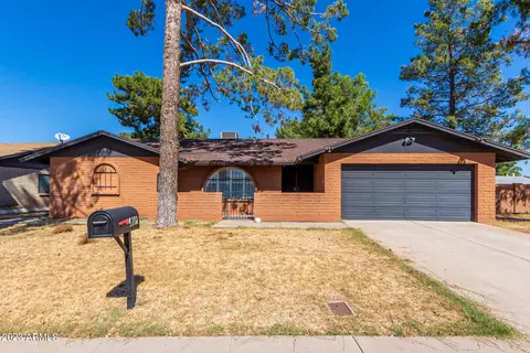 4702 W Vogel Ave, Glendale, AZ 85302
