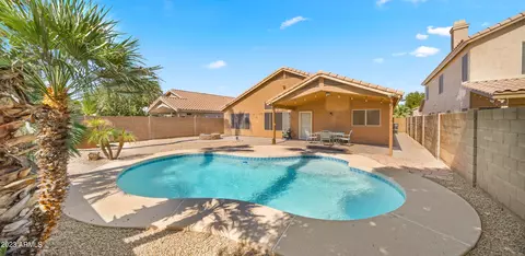 Exterior - 1077 E Baylor Ln, Gilbert, AZ 85296 photo 2 of 7