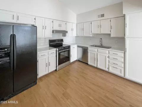 525 N May -- #17, Mesa, AZ 85201 photo 6
