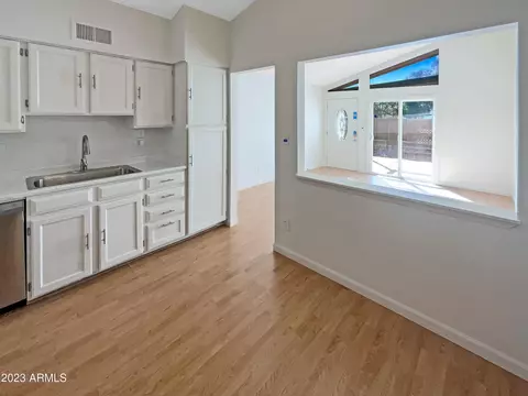 525 N May -- #17, Mesa, AZ 85201 photo 8