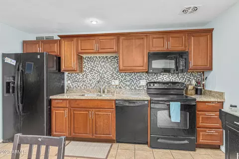 3532 E Crocus Dr, Phoenix, AZ 85032 photo 9