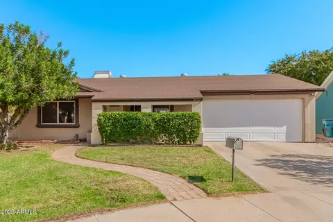 3532 E Crocus Dr, Phoenix, AZ 85032 photo 2