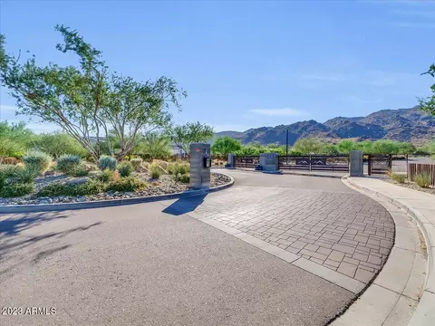 919 E Paseo Way, Phoenix, AZ 85042