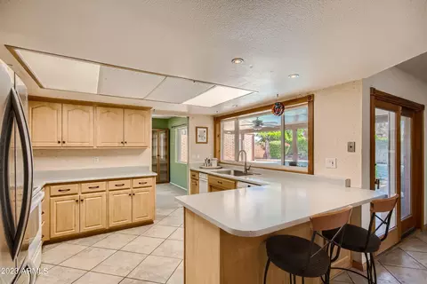 1843 E Cornell Dr, Tempe, AZ 85283 photo 5